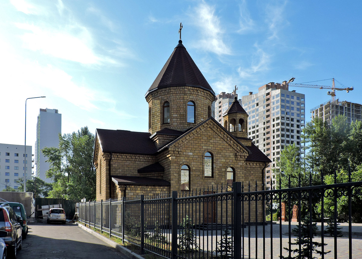 Kyiv, Горловская улица, 215