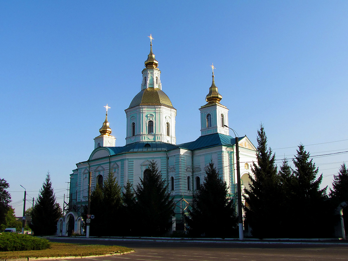 Okhtyrka, Соборная площадь, 1