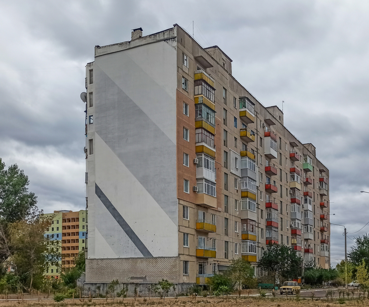 Рубежное, Московский проспект, 29 стр. 1. Монументальное искусство (мозаики, росписи, барельефы, сграфито)