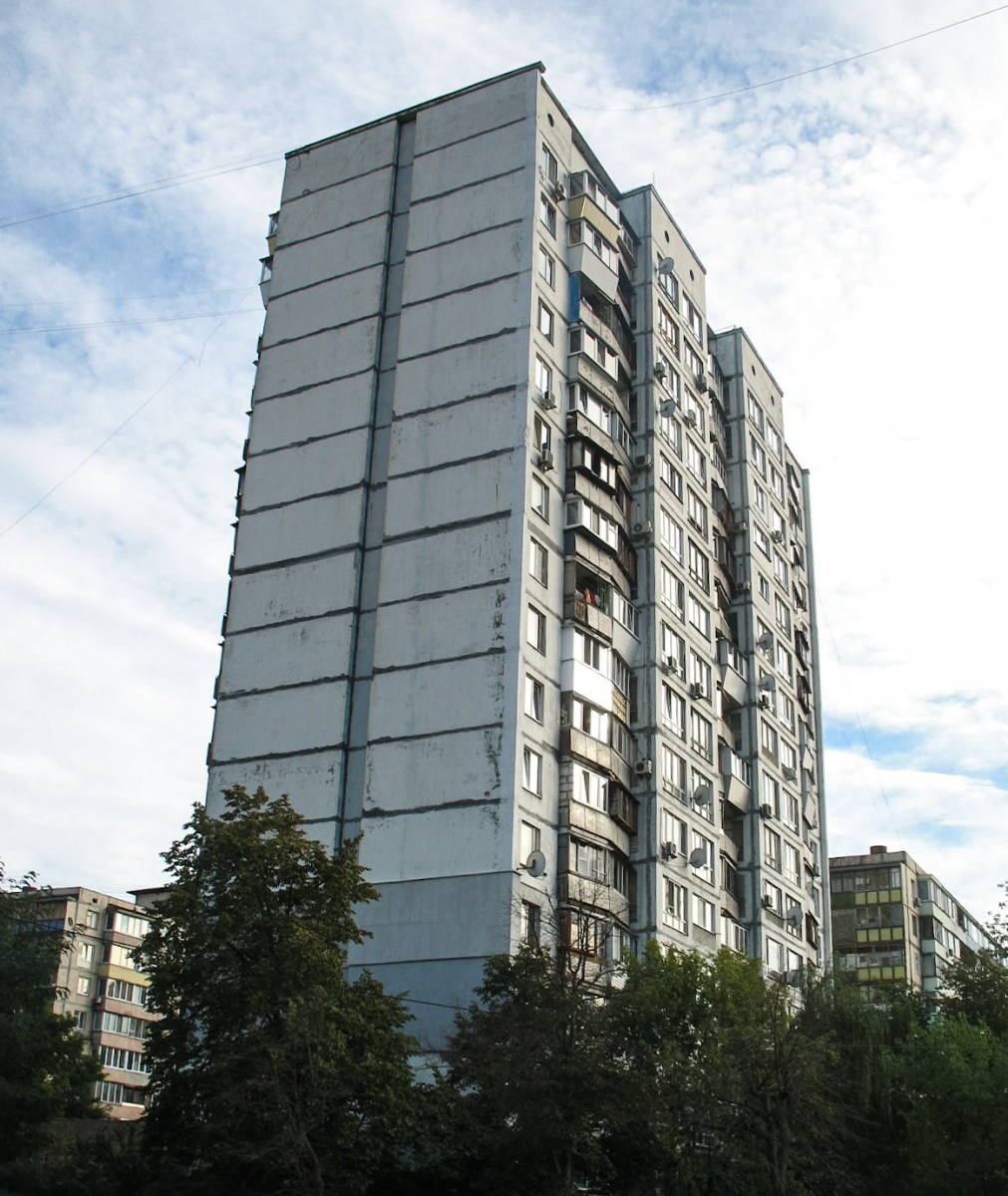 Киев, Минский проспект, 12