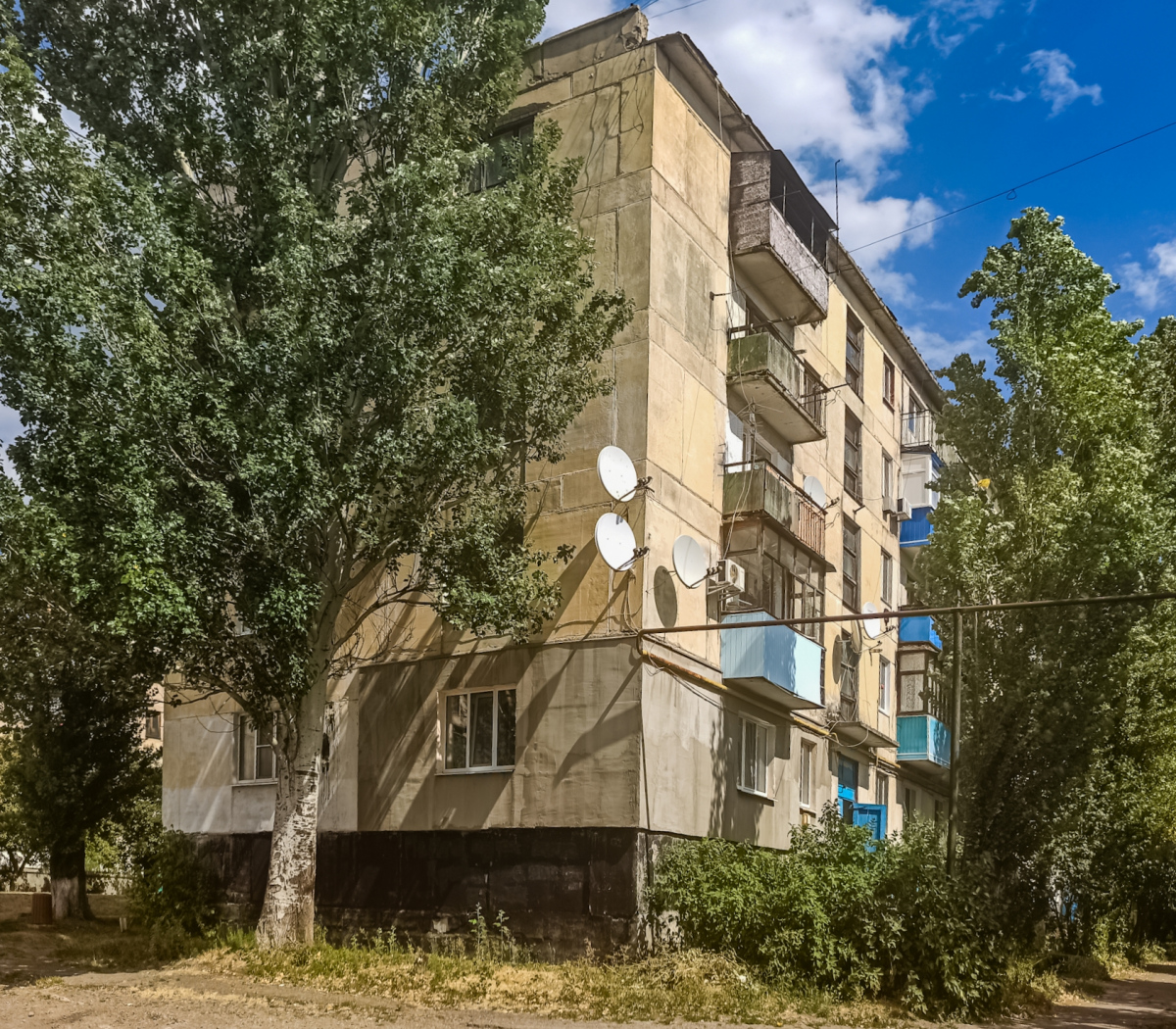Лисичанск, Приволье, Улица Ломоносова, 48