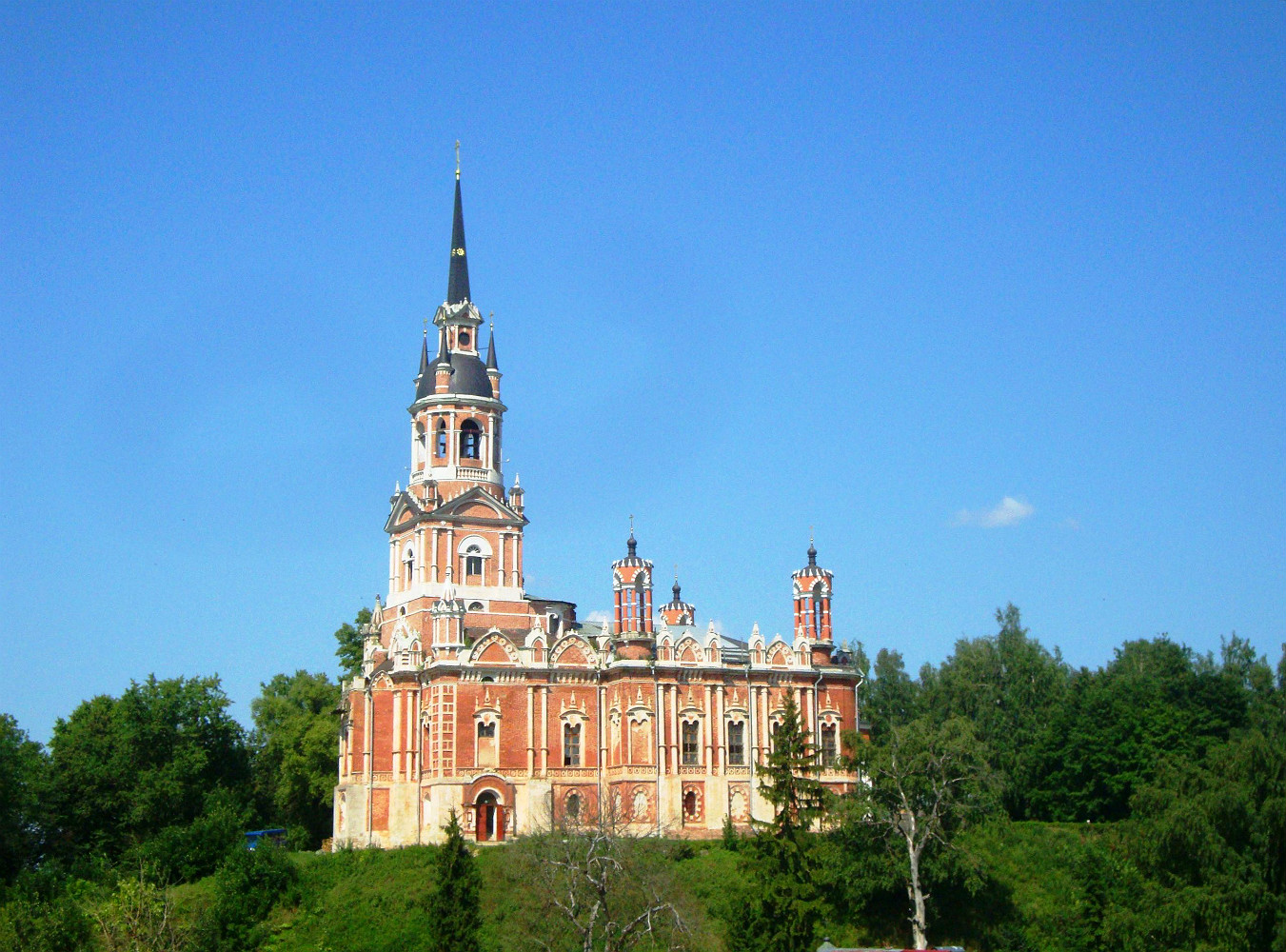 Можайск, Бородинская улица, 8
