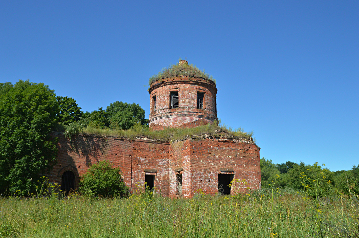 Краснинский район, прочие н.п., с. Пятницкое