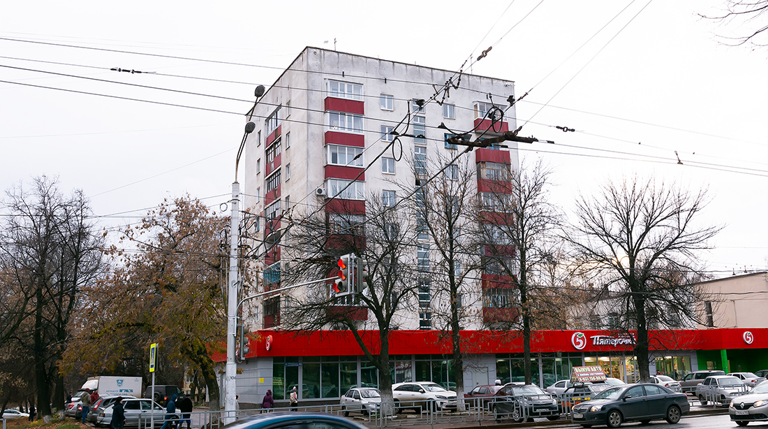 Уфа, Первомайская улица, 46 / Улица Александра Невского, 13