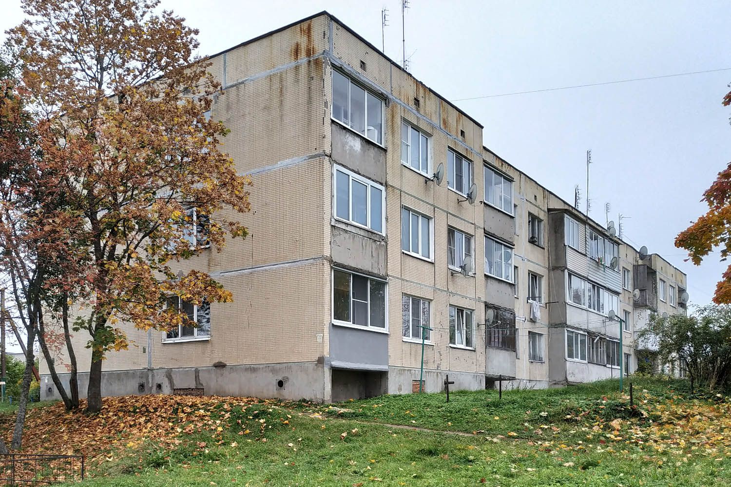 Приозерский район, прочие н. п., Снегирёвка, Майская улица, 1