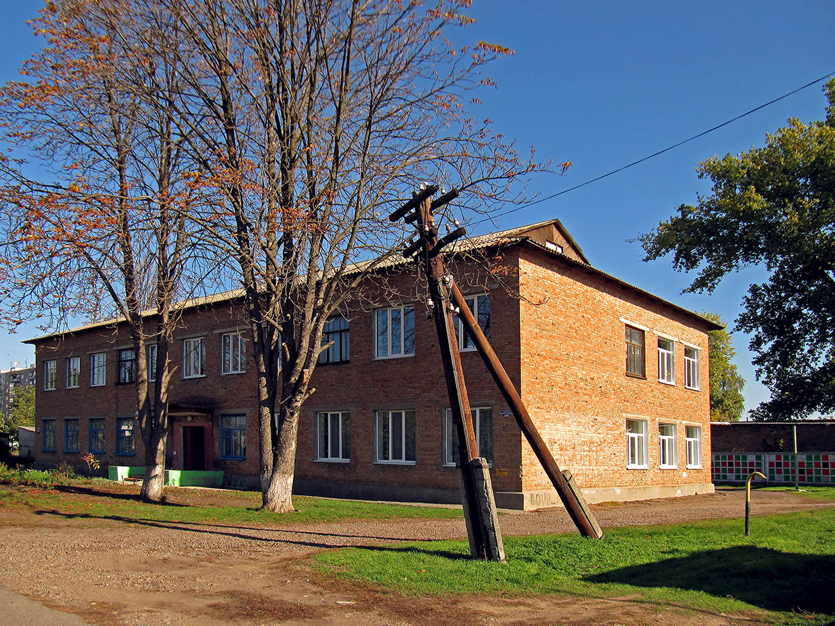 Долинская, Центральная улица, 169