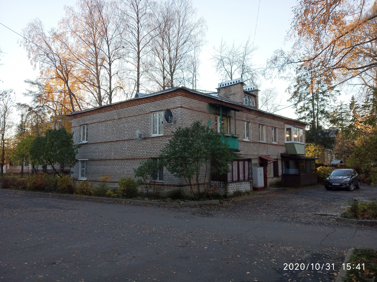 Зеленогорск, Комендантская улица, 1