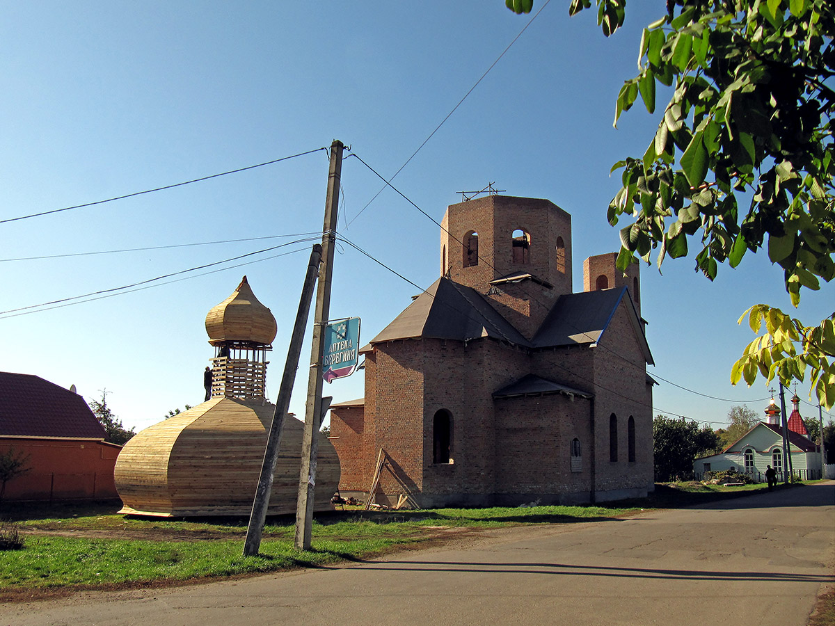 Долинская, Улица Константина Гордиенко, 1