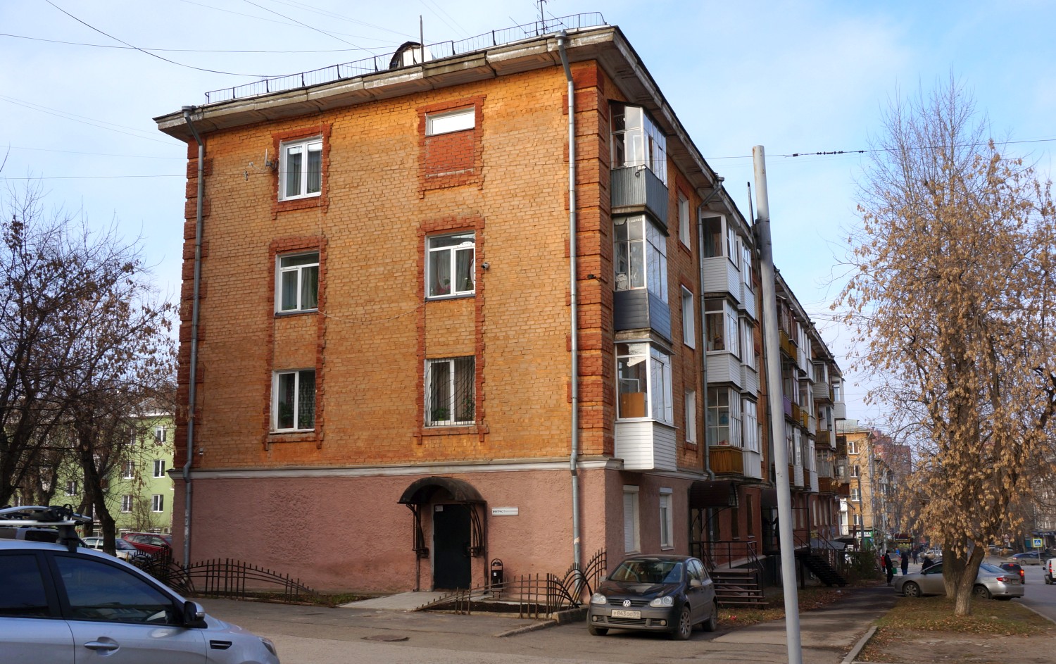 Пермь, Улица Мира,55 / Улица Одоевского, 32