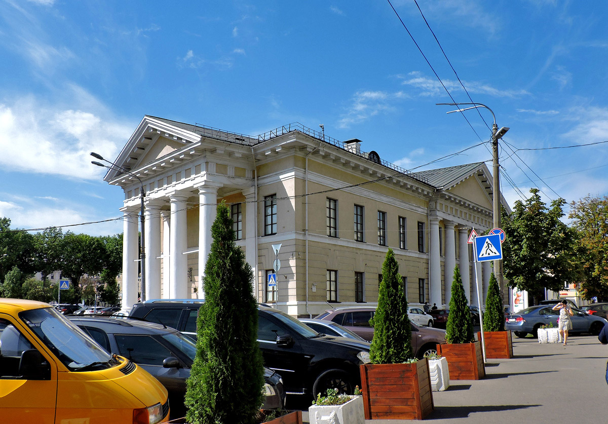 Киев, Межигорская улица, 1
