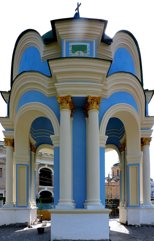 Киев, Контрактова площадь, 1