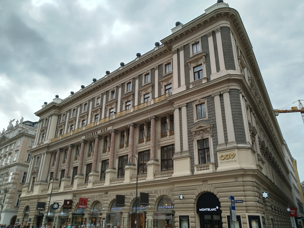 Vienna, Graben, 14-15