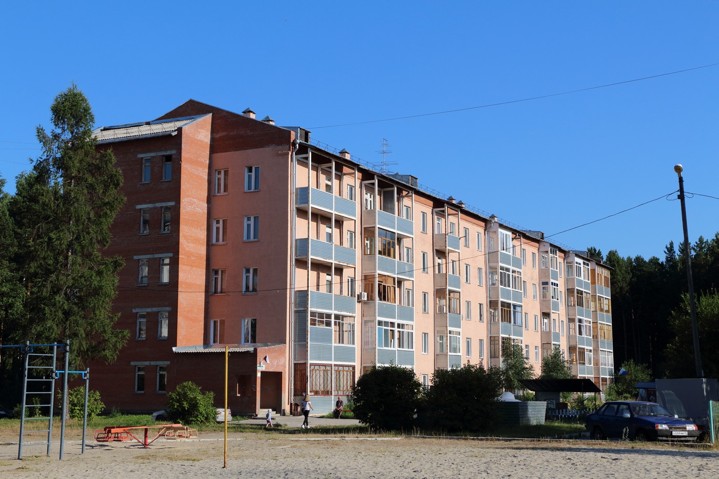 Северск, Сосновая улица, 16 стр. 3