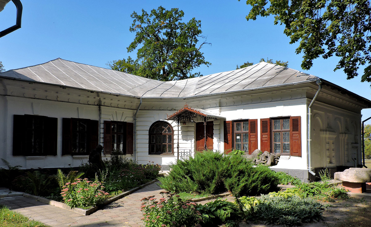 Тростянец, Улица Мира, 18