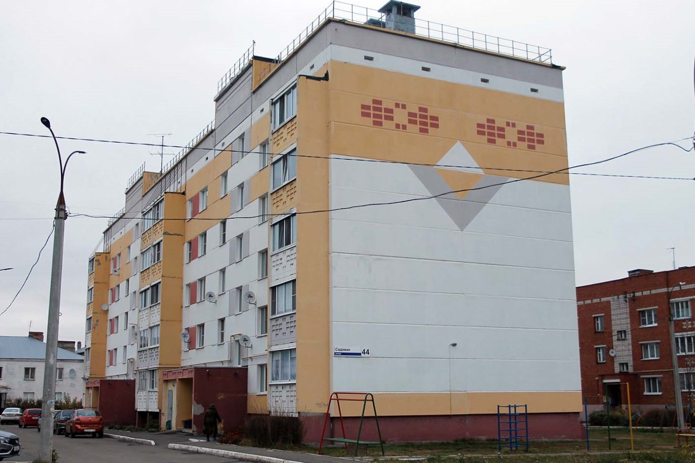 Завьялово, Садовая улица, 44