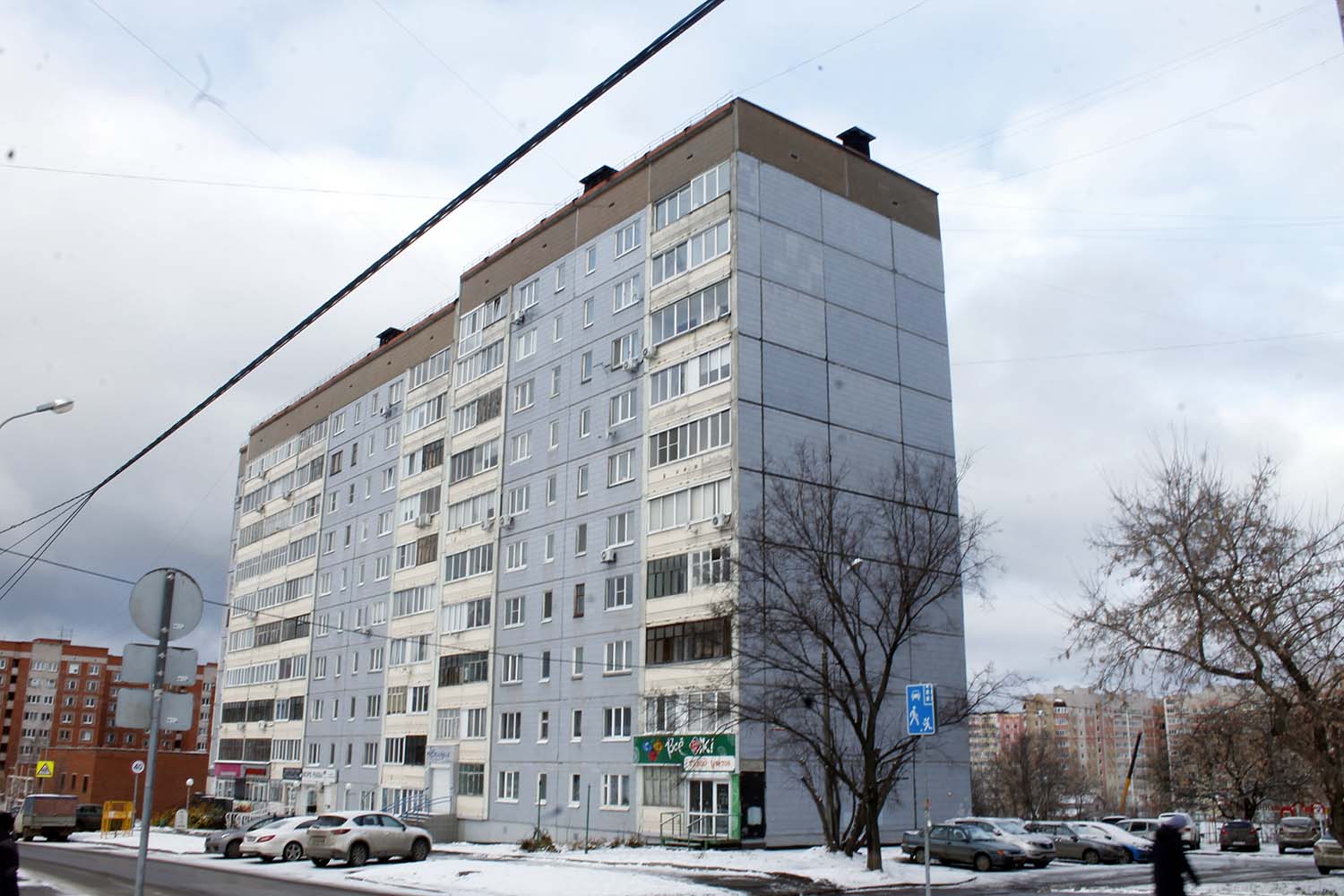 Izhevsk, Улица Холмогорова, 45