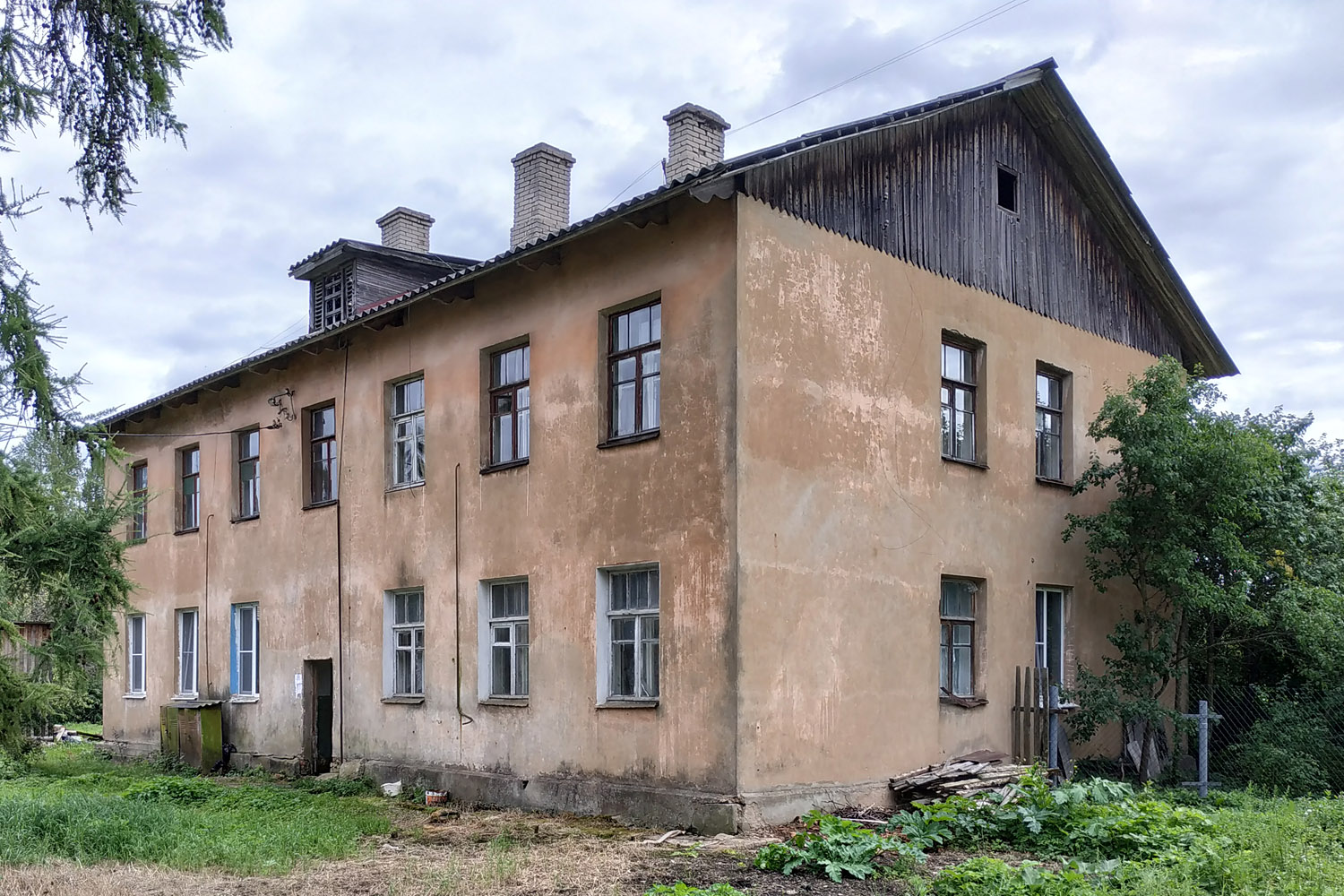 Оредеж, Улица Комсомола, 1А