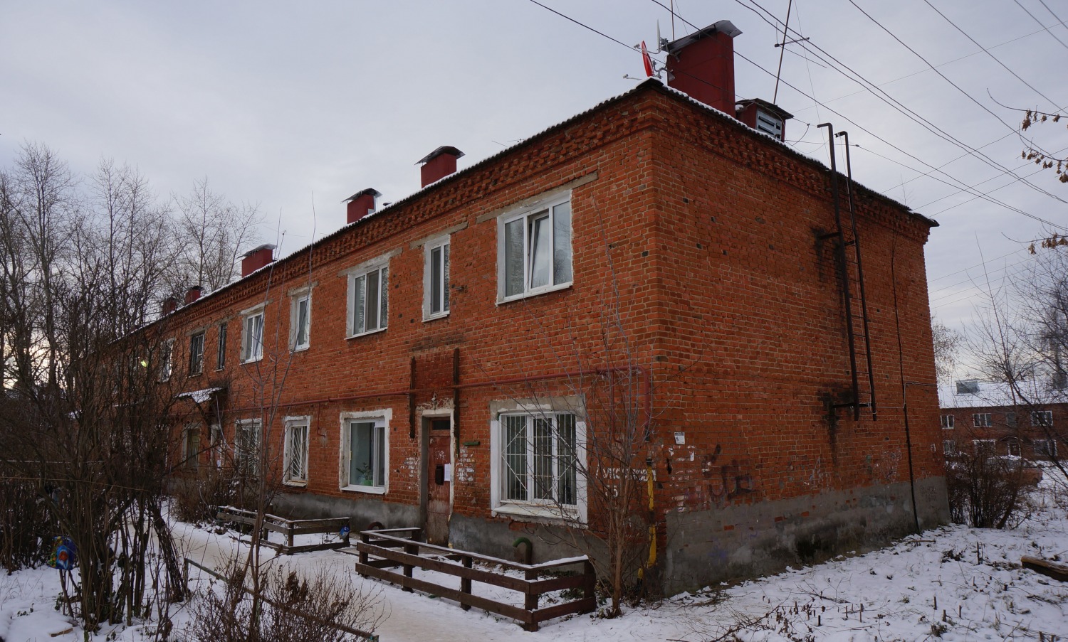 Perm, Улица Лукоянова, 35