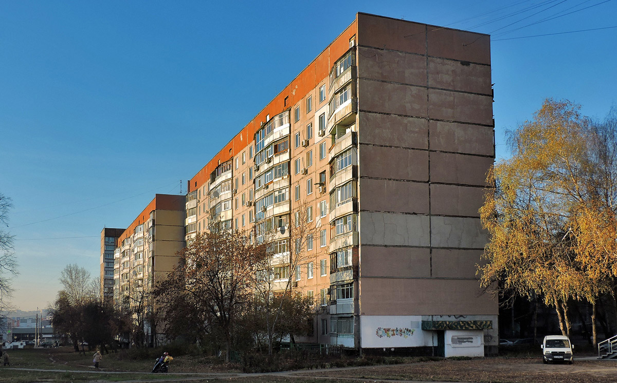 Харьков, Улица Героев Труда, 19