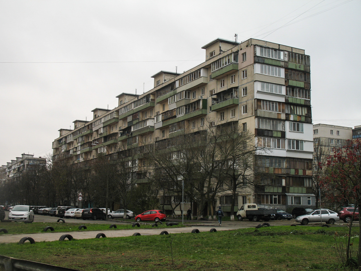 Київ, Улица Юрия Кондратюка, 2