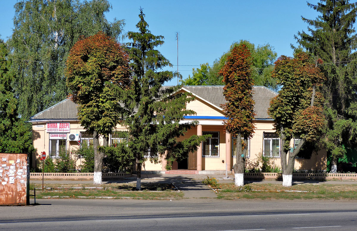 Чутово, Набережная улица, 1