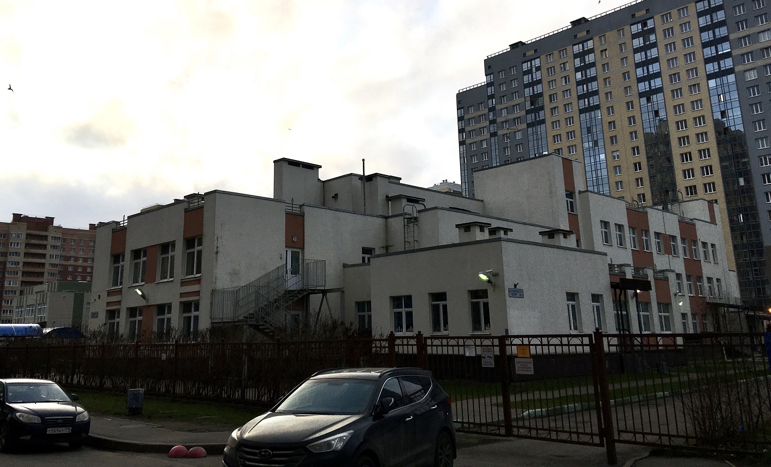 Peterburi, Улица Оптиков, 31 корп. 1