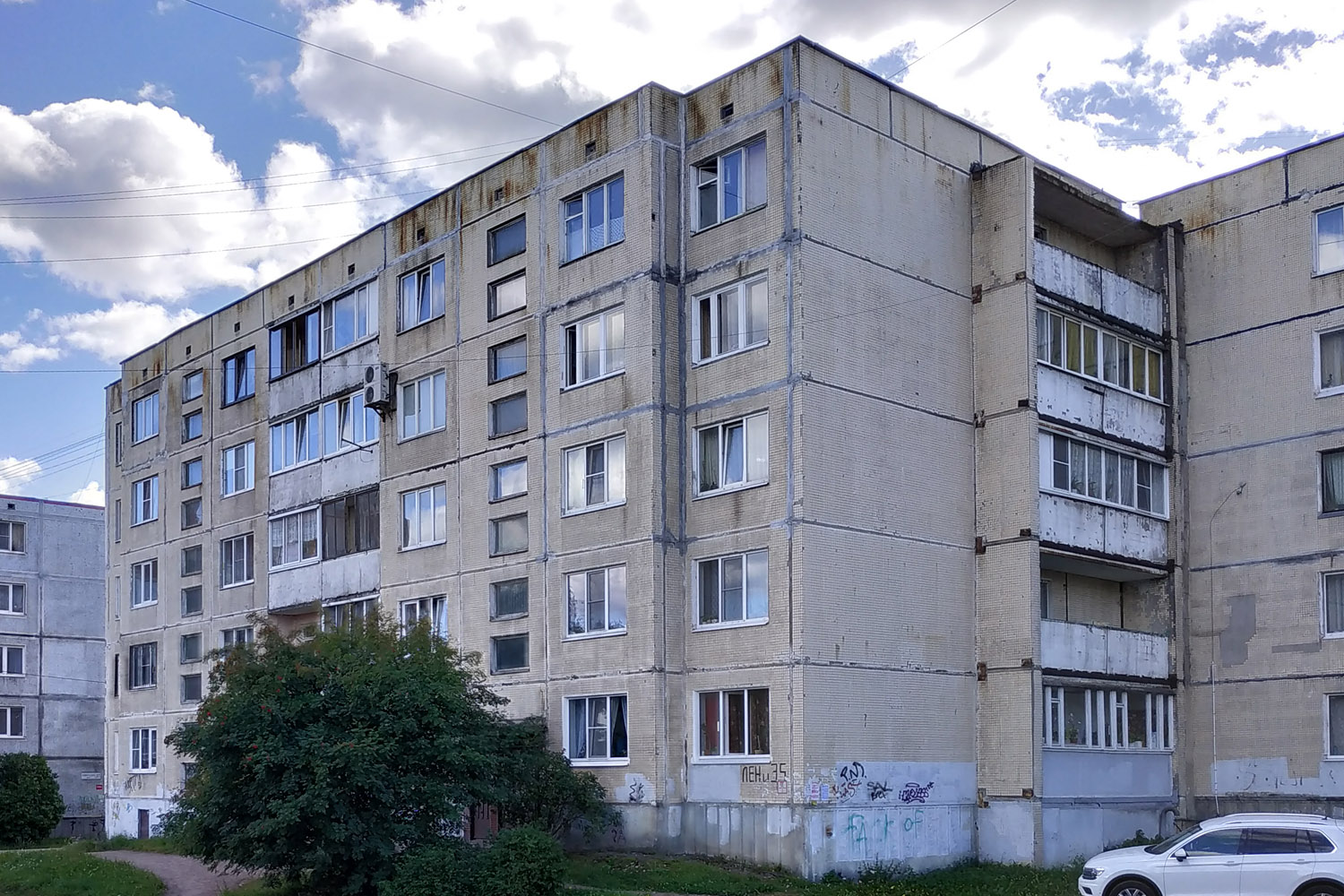 Выборг, Ленинградское шоссе, 35 (подъезды 5-6) Выборг, Ленинградское шоссе, 35 (подъезды 5-6)