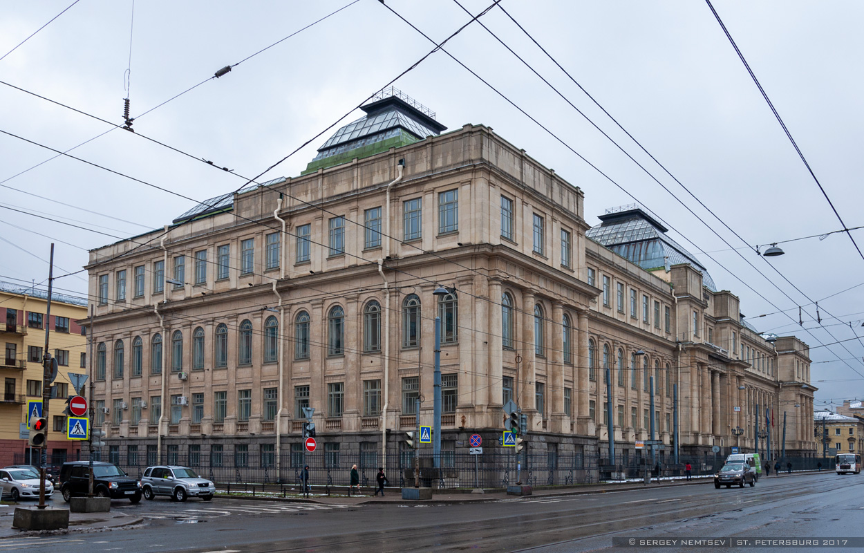 Санкт-Петербург, Средний проспект В. О., 74