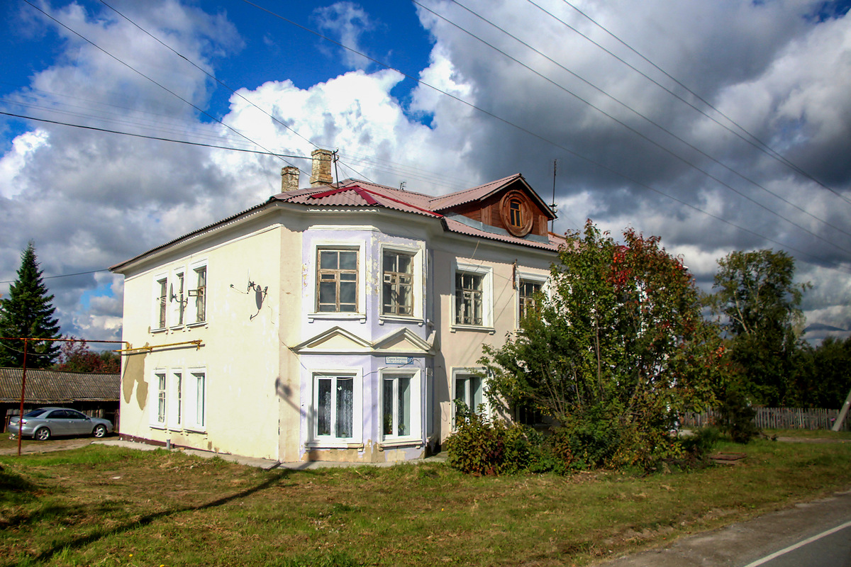 Богданович, Пос. Полдневой, Улица Сергея Бородина, 10