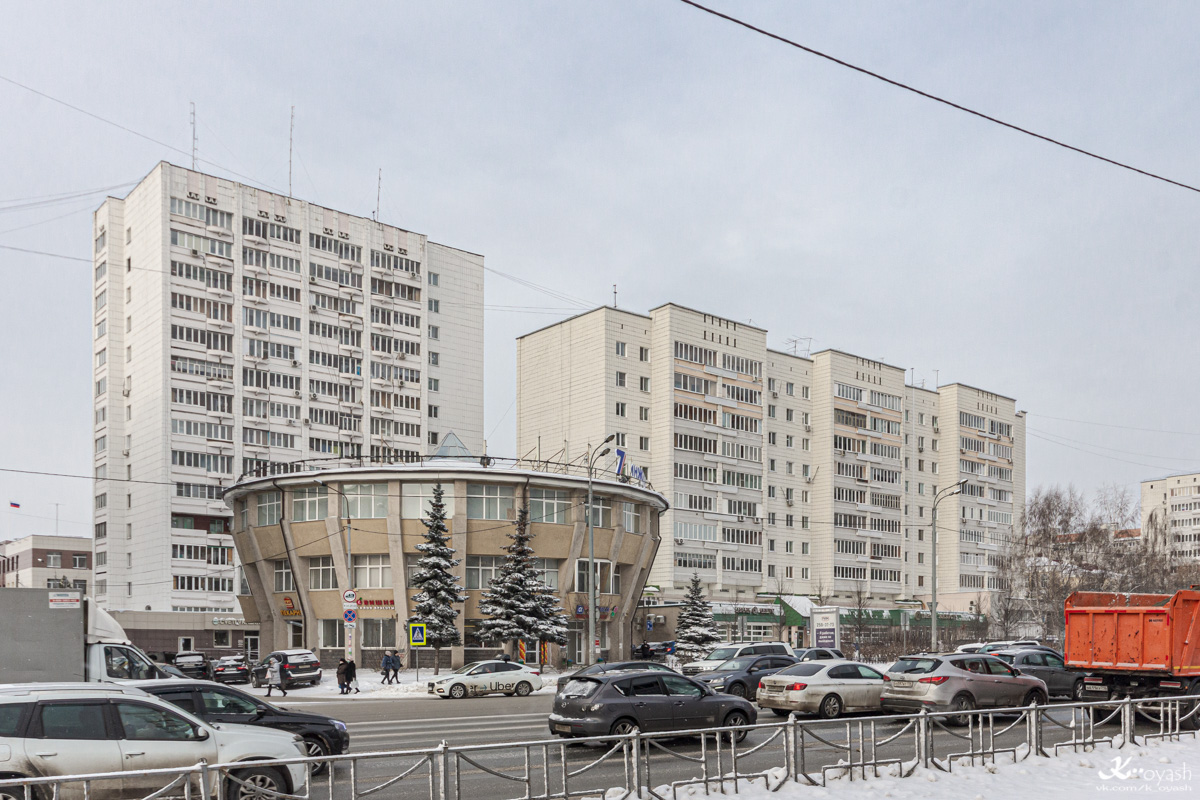 Казань, Улица Вишневского, 8 / Улица Лесгафта, 35; Улица Вишневского, 8 / Улица Лесгафта, 35 корп. 1; Улица Достоевского, 44 / Улица Вишневского, 6