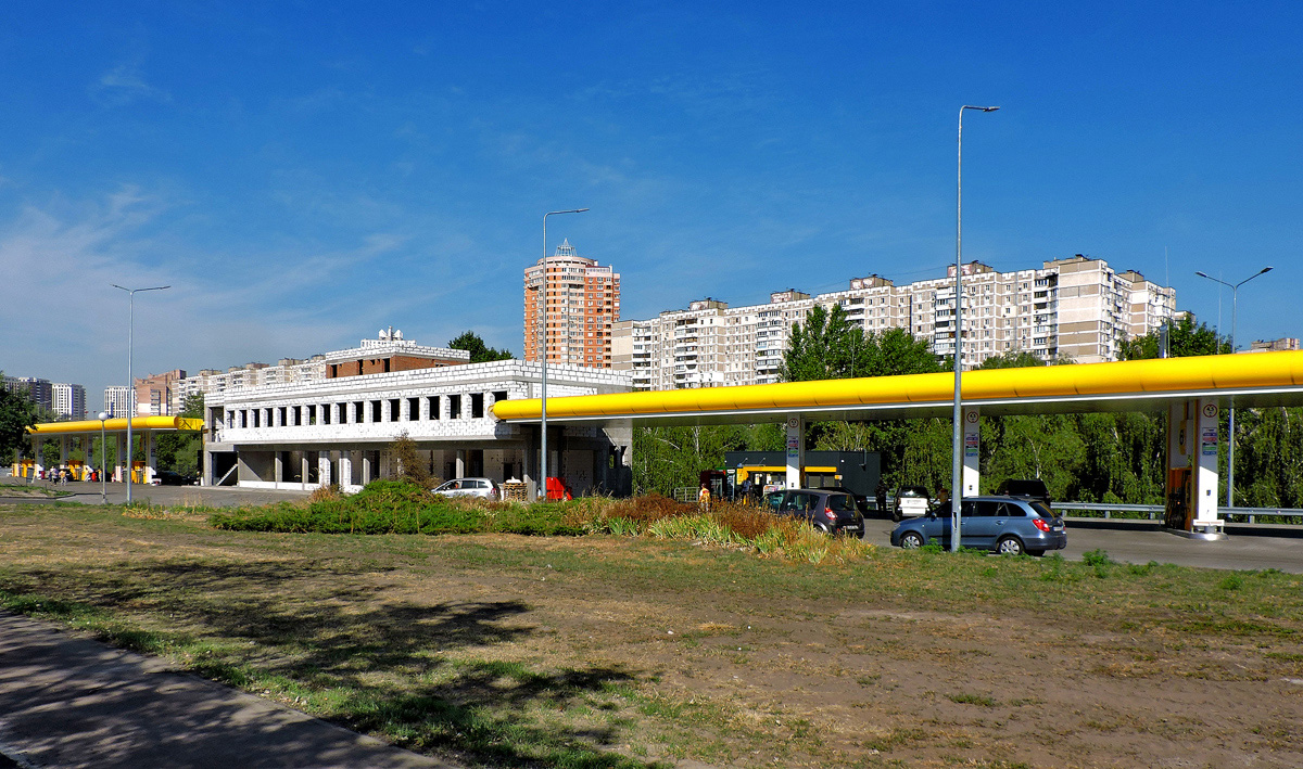 Киев, Проспект Николая Бажана, 1Д