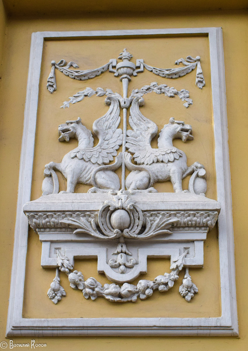 Ростов-на-Дону, Улица Станиславского, 104 / Газетный переулок, 25