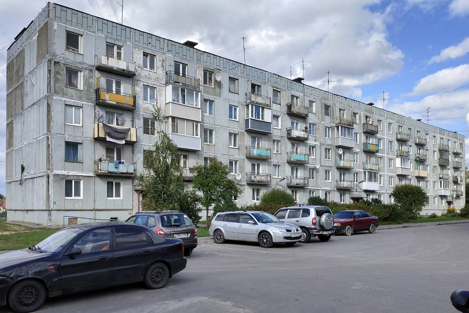 Гатчинский округ, прочие н. п., Новый Учхоз, площадь Усова, 6
