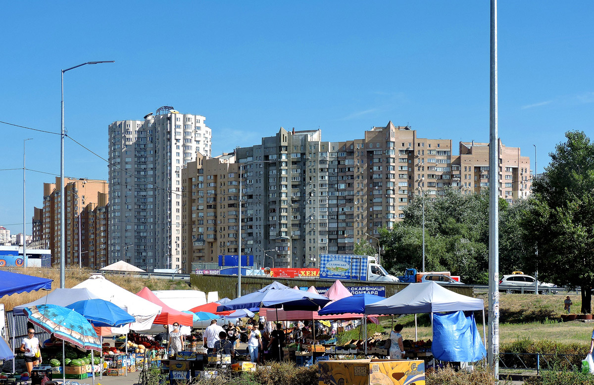 Киев, Срибнокильская улица, 22; Срибнокильская улица, 20. Киев — Панорамы