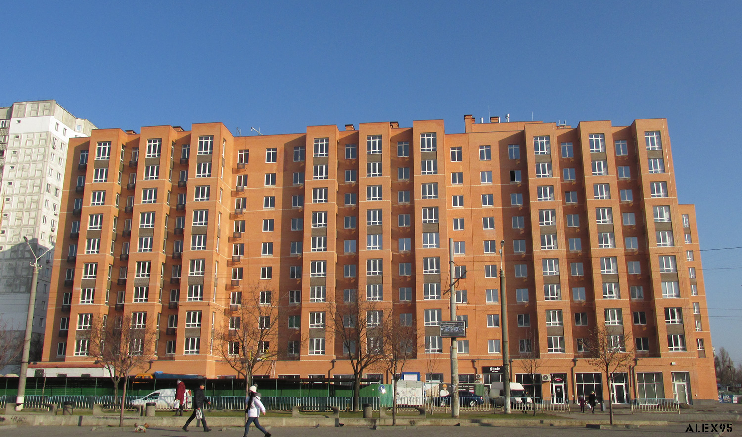 Днепр, Улица Николая Михновского, 1