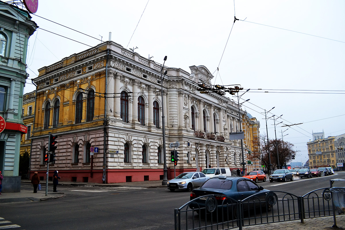 Харьков, Площадь Конституции, 28