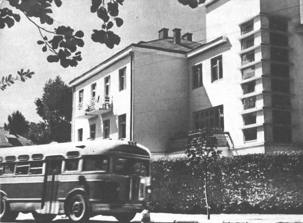 Моршин, Родниковая улица, 1
