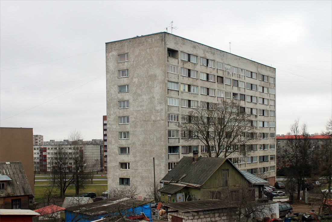Нарва, 3. Roheline, 12; Kangelaste prospekt, 6