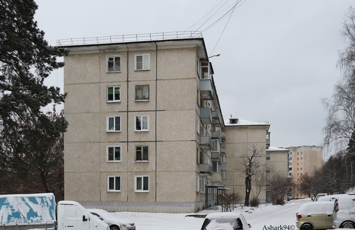 Железногорск, Саянская улица, 1 / Восточная улица, 52
