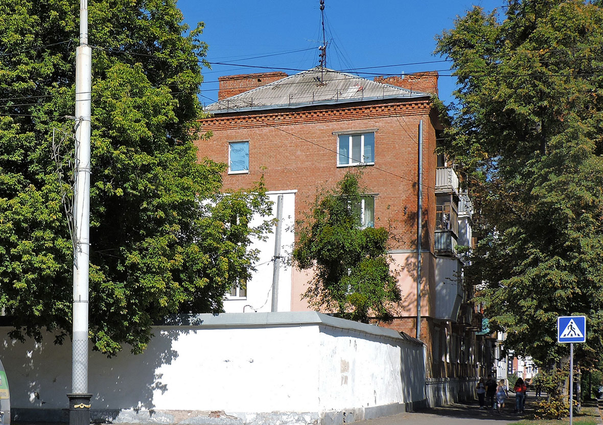 Полтава, Улица Вячеслава Черновола, 2