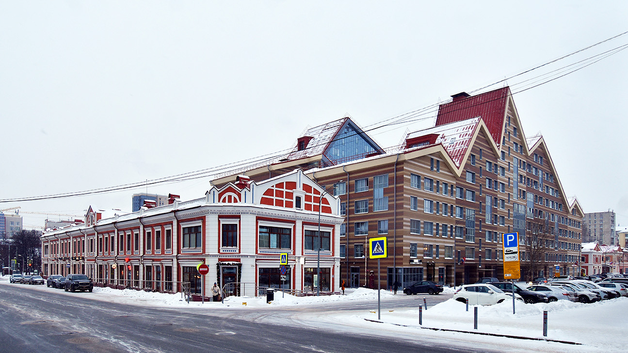 Пермь, Петропавловская улица, 57; Тополевый переулок, 5