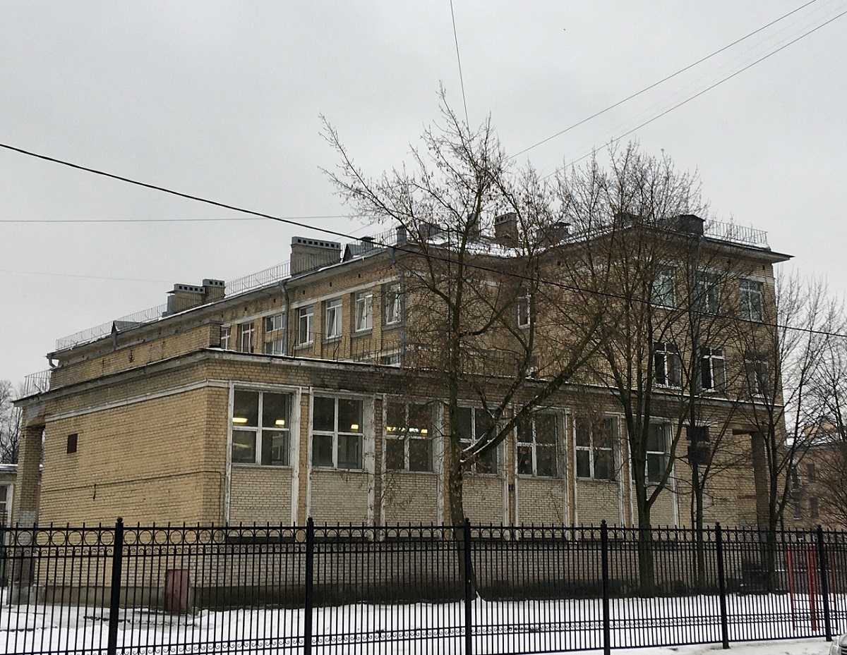 Peterburi, Улица Савушкина, 61