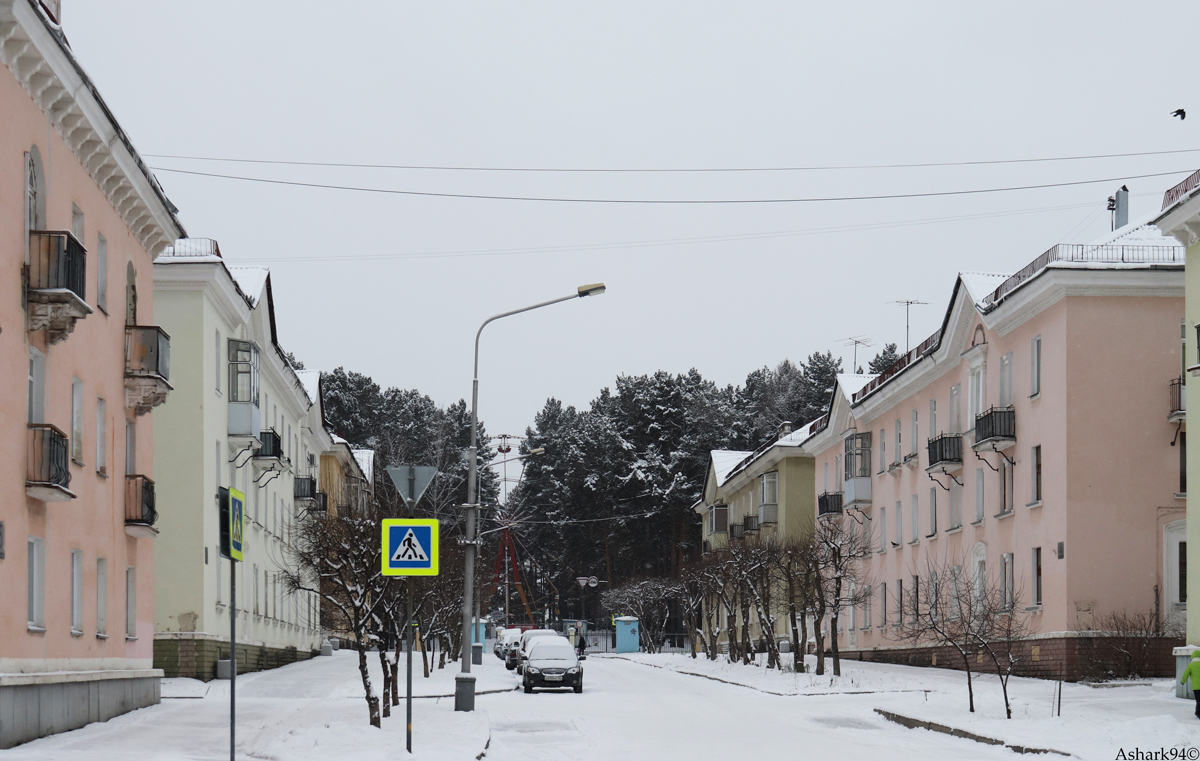 Железногорск, Школьная улица, 3; Школьная улица, 4
