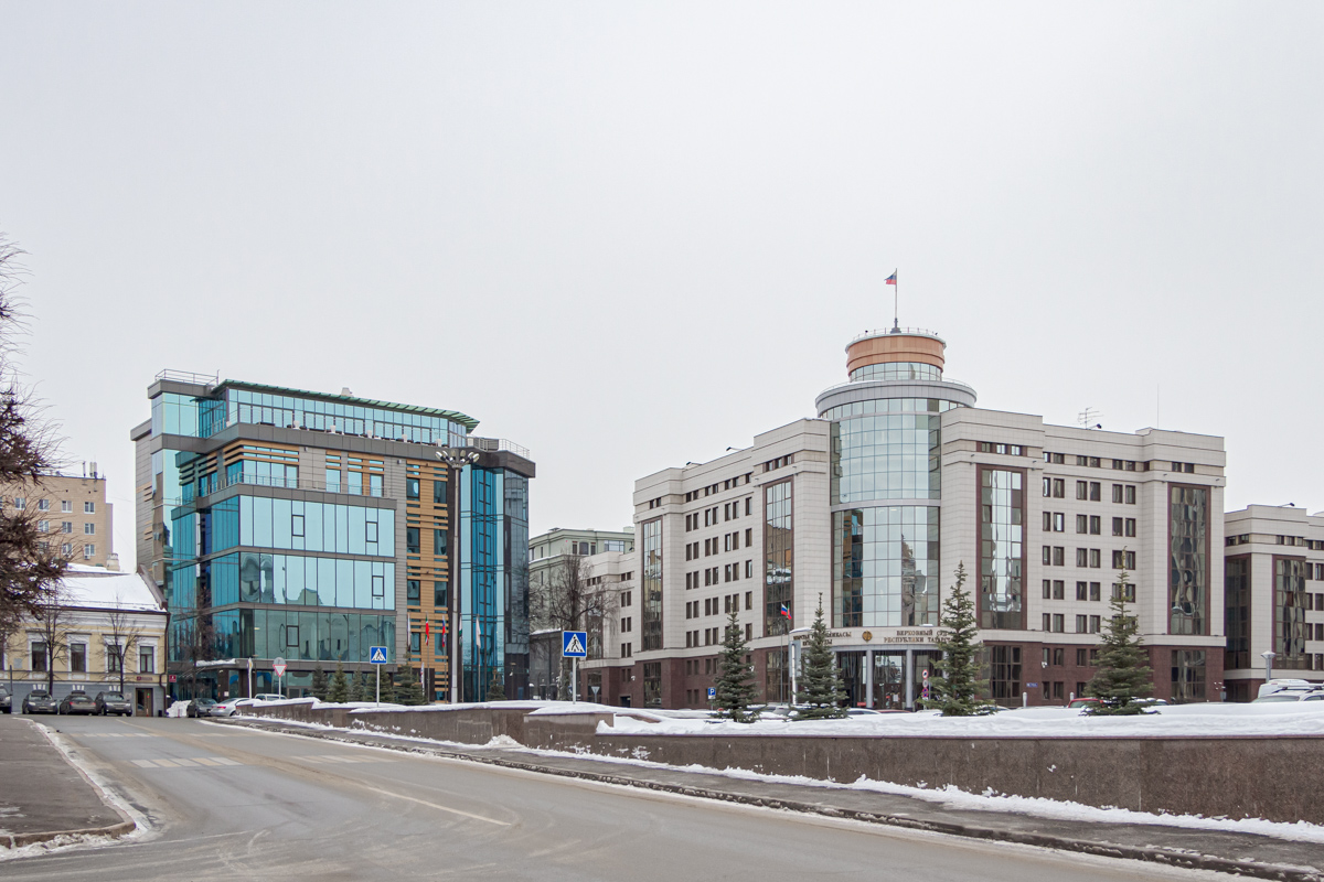 Kasan, Улица Пушкина, 76 / Бассейная улица, 3; Улица Пушкина, 72 / Бассейная улица, 2