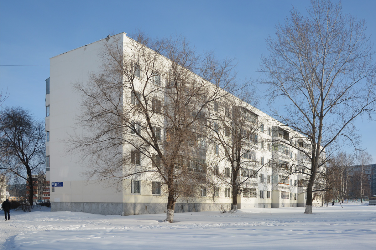 Набережные Челны, Улица Шамиля Усманова, 28