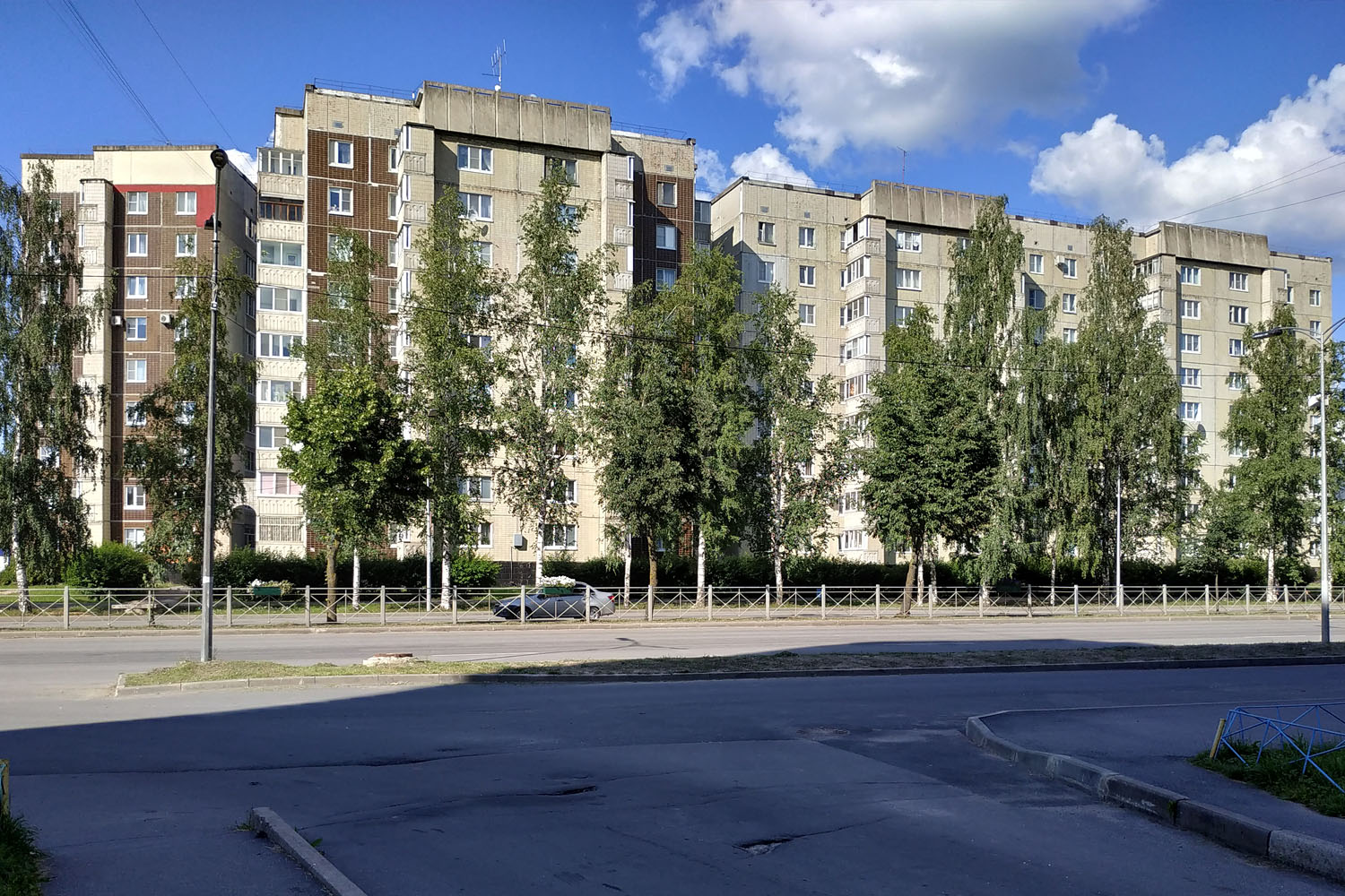 Kirishi, Проспект Героев, 15; Проспект Героев, 17