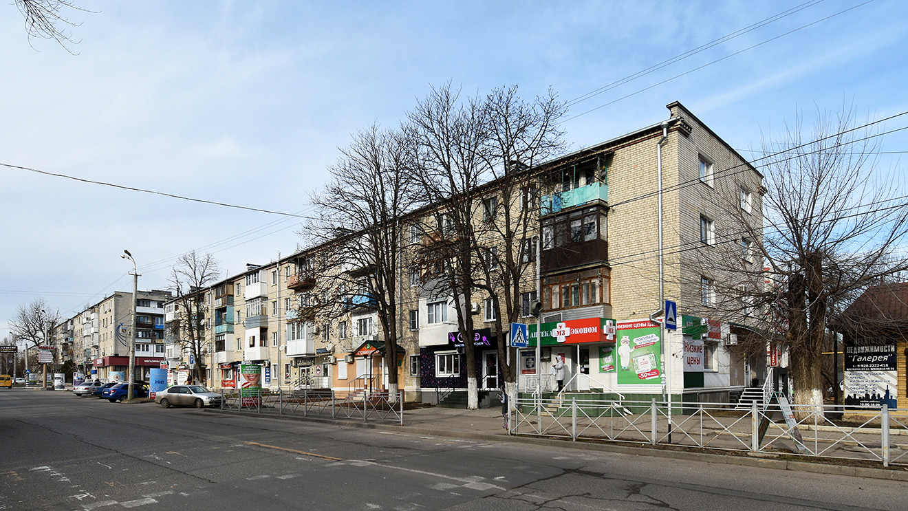 Минеральные Воды, Улица 50 лет Октября, 28; Улица 50 лет Октября, 24