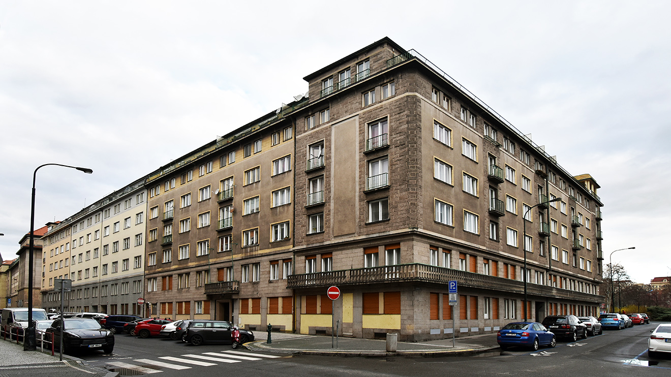 Прага, ​U Nemocenské pojišťovny, 2​ / Klimentská, 15; Klimentská, 17; ​Klimentská, 19; ​Klimentská, 21/ ​Barvířská, 3 / ​Lannova, 8