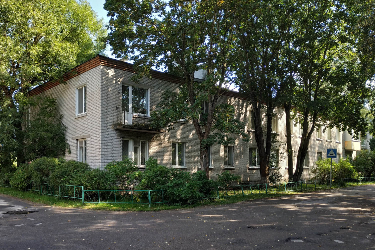 Пудость, Улица Зайончковского, 5