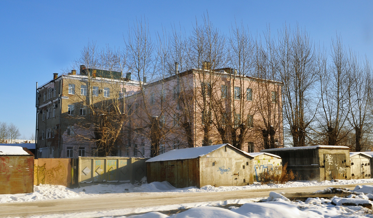 Омск, Учебная улица, 205